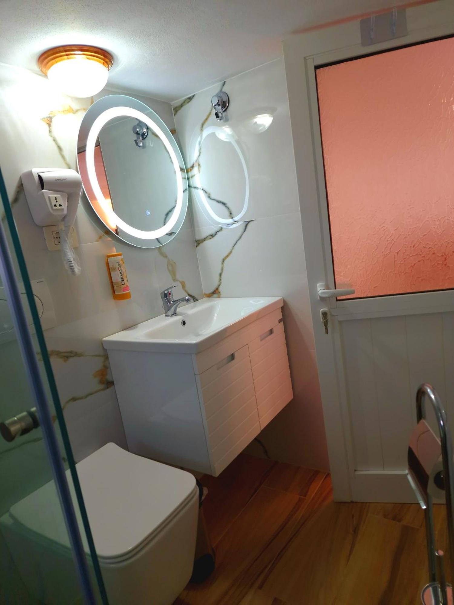 Apartment Antigona Gjirokastra Zewnętrze zdjęcie