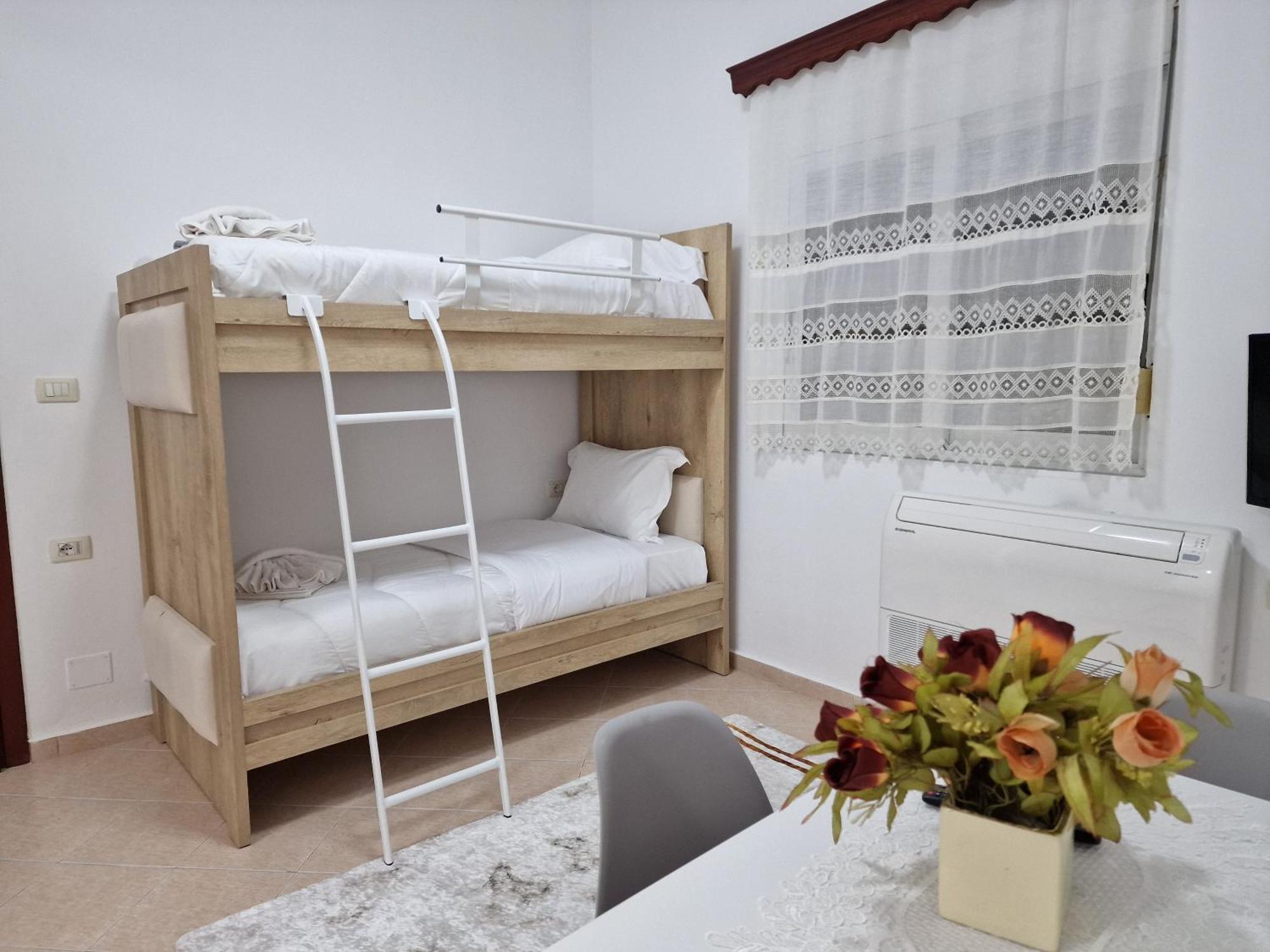 Apartment Antigona Gjirokastra Zewnętrze zdjęcie